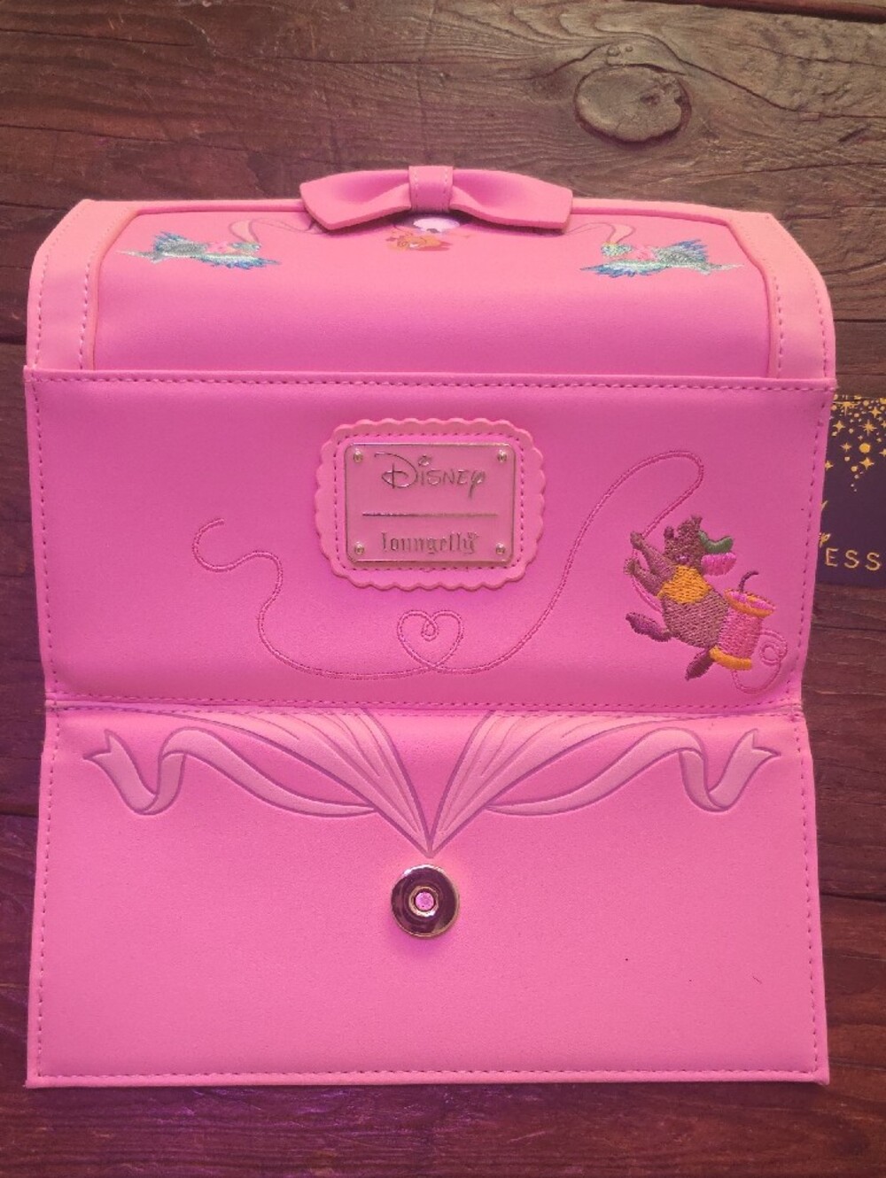 Loungefly Disney Princess Cinderella Pink Dress Wallet NWT - Picture 4 of 5